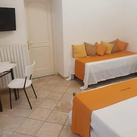 Casal Duca فندق مبيت وإفطار تالسانو