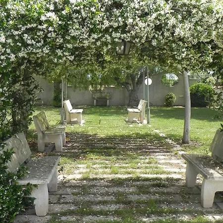 فندق مبيت وإفطار Casal Duca 3*